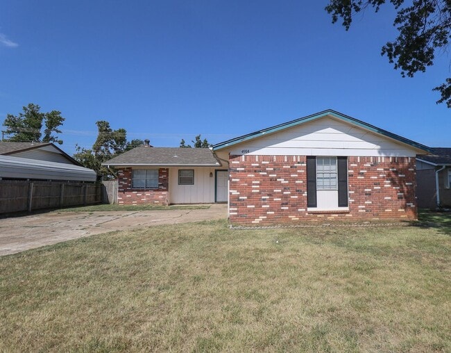 property at 4914 Redbud Dr