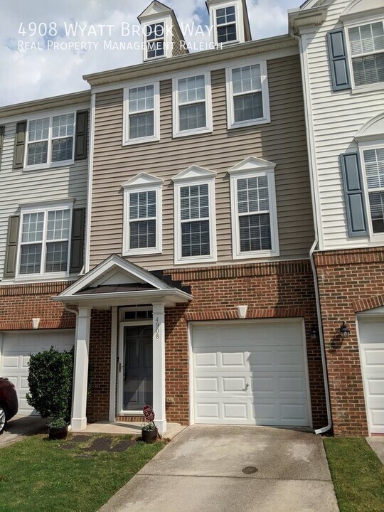 4908 Wyatt Brook Way in Raleigh, NC - Building Photo