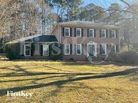 1484 Sugar Maple Ct in Lilburn, GA - Building Photo