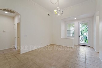 37775 Amber Ln in Murrieta, CA - Foto de edificio - Building Photo
