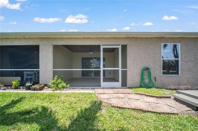722 SW 35th St in Cape Coral, FL - Building Photo - Building Photo