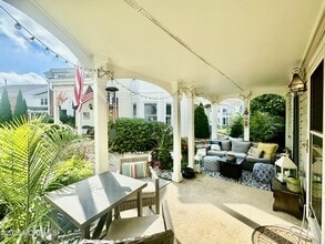 33 Tulip Ln in Freehold, NJ - Building Photo - Building Photo