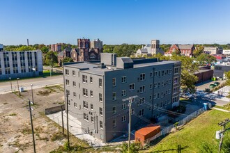 Quaker Apartments in Detroit, MI - Building Photo - Building Photo