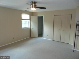 1155 York Rd in Warminster, PA - Building Photo