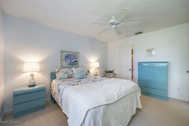 property at 5975 Bloomfield Cir