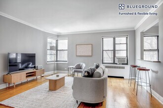 10 Downing St in New York, NY - Building Photo - Building Photo