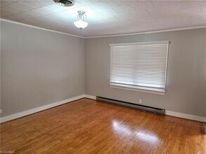 816 Banner St in Mount Airy, NC - Foto de edificio - Building Photo