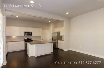 1709 Lawrence St, Unit 3 in Austin, TX - Building Photo - Building Photo