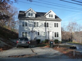 104 Pond St, Unit 104 in Attleboro, MA - Building Photo