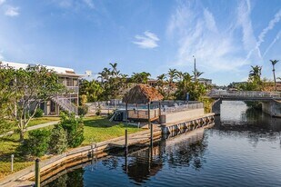 1120 SE 46th St in Cape Coral, FL - Building Photo