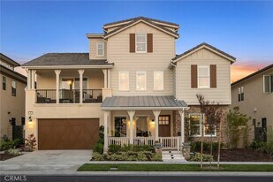 70 Ray in Irvine, CA - Building Photo