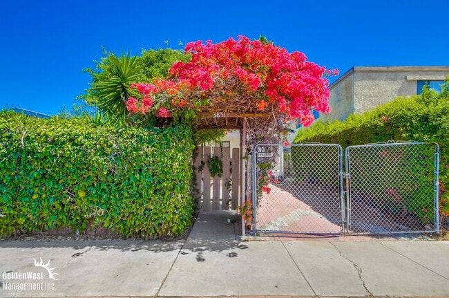 property at 3851 42nd St