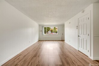 6013 W Beech St in Everett, WA - Building Photo - Building Photo