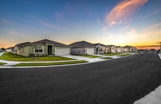Cedar Ridge in Davenport, FL - Building Photo