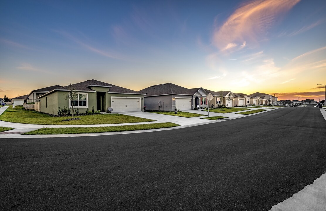Cedar Ridge in Davenport, FL - Foto de edificio