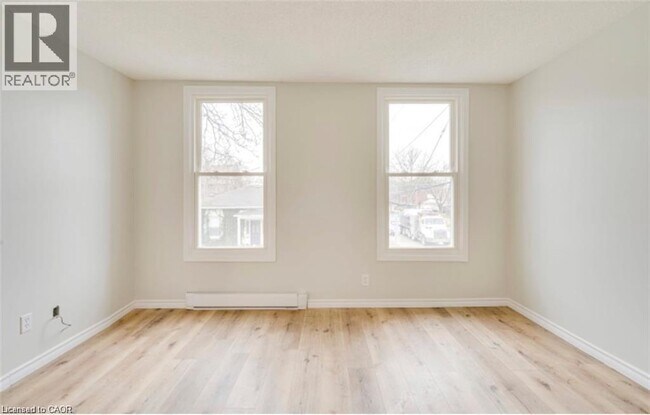 property at 35 Albion St