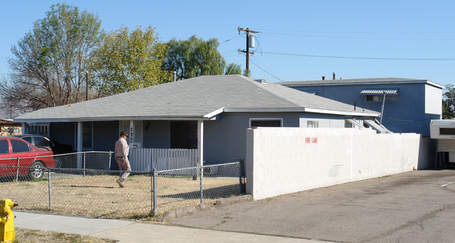 295 Millar Ave in El Cajon, CA - Building Photo - Building Photo