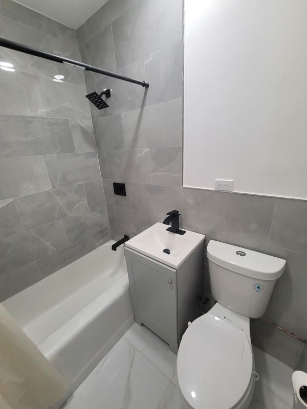 property at 809 NW 15th Terrace