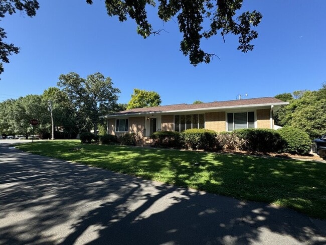 property at 201 Livingston Dr
