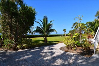 7676 Westmoreland Dr in Sarasota, FL - Building Photo - Building Photo