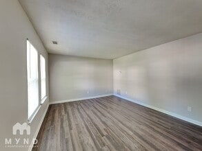 3510 Hopkins Ct in Powder Springs, GA - Building Photo - Building Photo