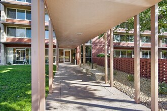 Columbine Towers in Denver, CO - Building Photo - Building Photo