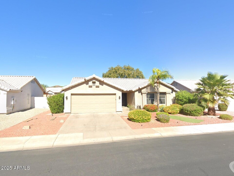 6012 W Blackhawk Dr in Glendale, AZ - Building Photo