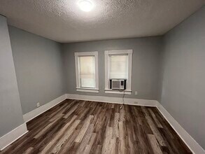 1648 W 36th St in Jacksonville, FL - Foto de edificio - Building Photo