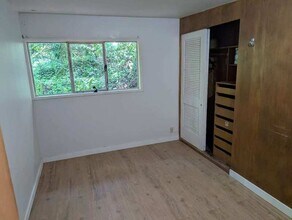 4116 165th Pl SE in Bellevue, WA - Building Photo - Building Photo