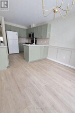 102 Southpointe Ave in Ottawa, ON - Building Photo - Building Photo