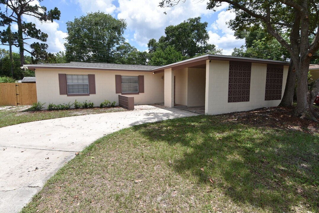 703 Beverly Ave in Altamonte Springs, FL - Building Photo