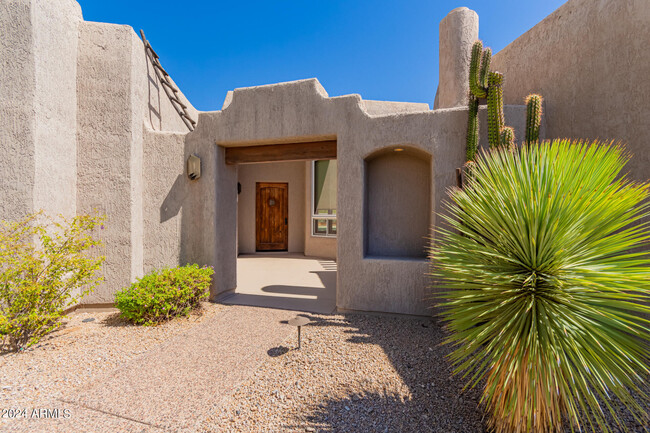 29143 N 68th Way in Scottsdale, AZ - Foto de edificio - Building Photo