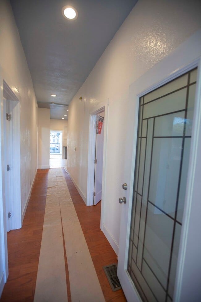 137 Broad St in San Francisco, CA - Building Photo - Building Photo