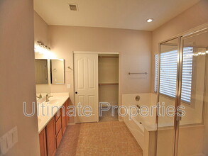 6512 W Range Mule Dr in Phoenix, AZ - Building Photo - Building Photo