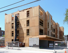 Midtown Crossing Apartments in Des Plaines, IL - Foto de edificio - Building Photo