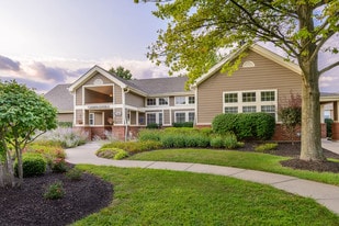 Trails at Lakeside in Indianapolis, IN - Building Photo