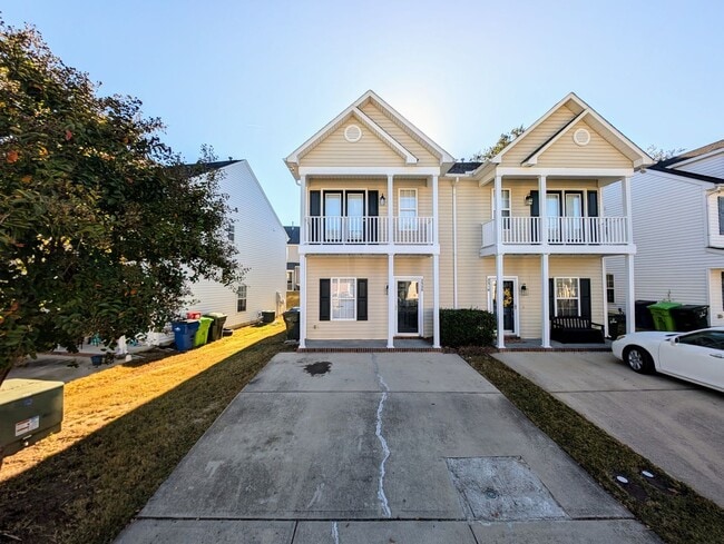property at 2320 Bay Harbor Dr