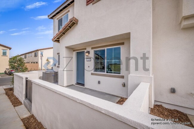 7249 Alder Grv Wy in Riverside, CA - Building Photo - Building Photo