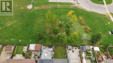 3664 Bala Dr in Mississauga, ON - Building Photo - Building Photo