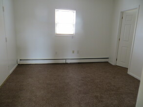 88 3/4 Palm St, Unit 88.75 Palm St. Apt H in Nashua, NH - Building Photo - Building Photo