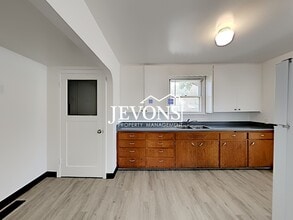 1102 S Fair Ave in Yakima, WA - Building Photo - Building Photo