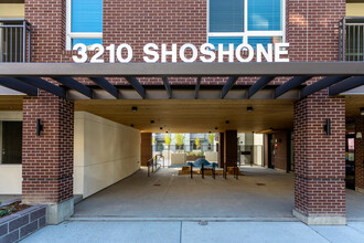 32nd & Shoshone in Denver, CO - Foto de edificio - Building Photo