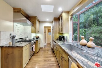 3425 Oak Glen Dr in Los Angeles, CA - Building Photo - Building Photo