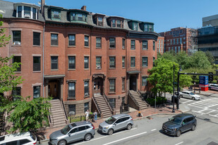 702 Mass Ave in Boston, MA - Foto de edificio - Building Photo