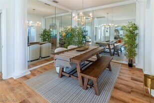 1896 Crestview Way in Naples, FL - Building Photo