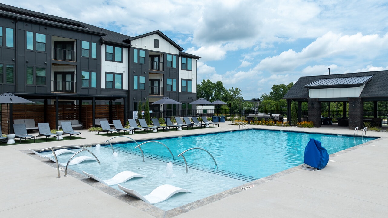 Evolve at Lake Norman in Mooresville, NC - Foto de edificio