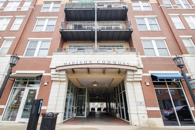 7243 Madison St in Forest Park, IL - Building Photo - Building Photo