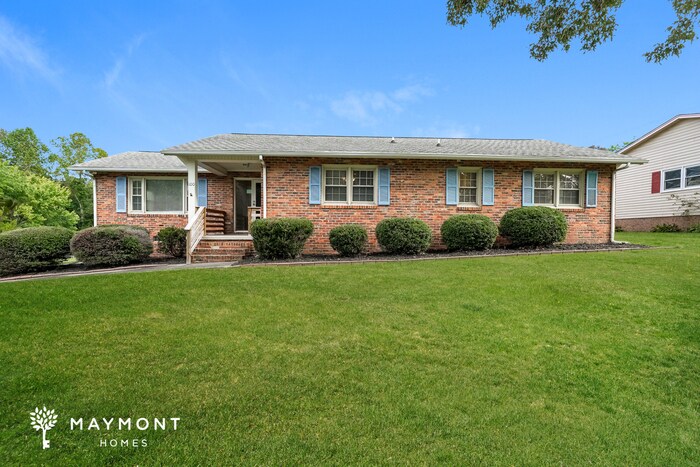 100 Chriswood Ave in Thomasville, NC - Building Photo