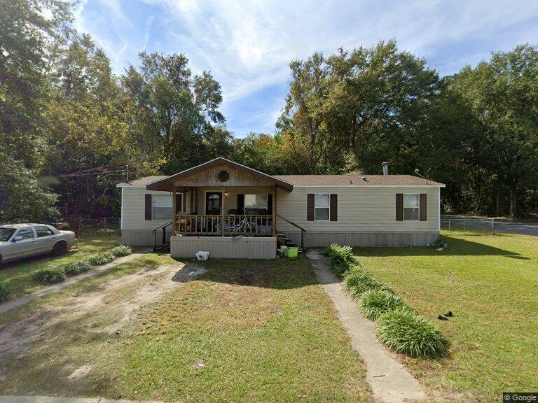 1809 Walter St in Waycross, GA - Building Photo