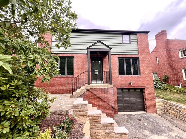 property at 794 Chalmers Pl